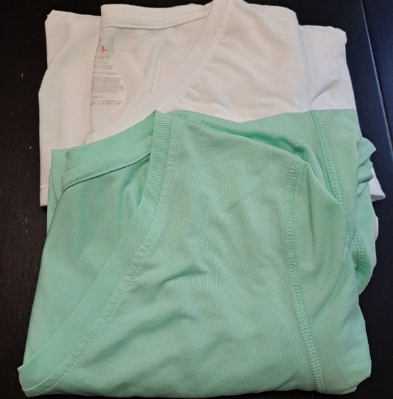 Bundle Of Danskin Semi Fitted Athletic Shirts  Size XL(16-18)  Size XXL(20) - Picture 1 of 13